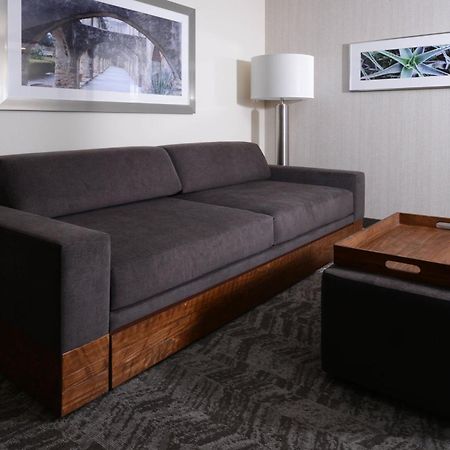 Springhill Suites By Marriott San Antonio Northwest At The Rim מראה חיצוני תמונה